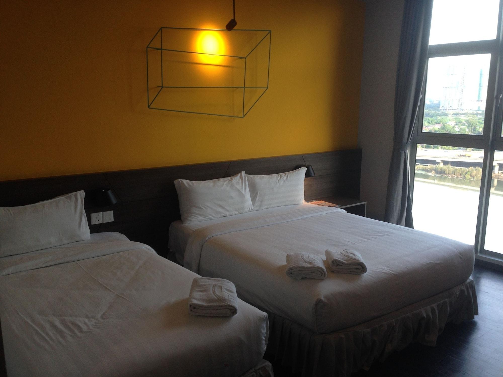 Kip Hotel 4*